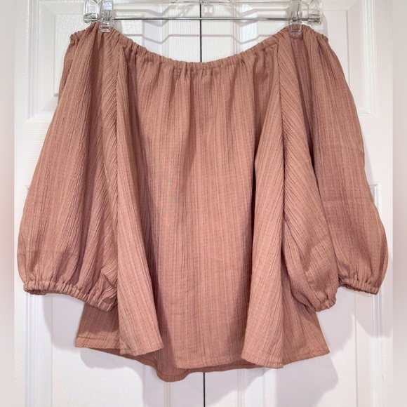 cure Tops - Cure Off-Shoulder puffy sleeve Blouse in Blush Pink-tan. Size Medium. EUC.